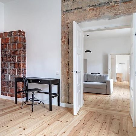 Spacious 2-Bedroom Flat In Old Town By Urban Rent Вилнюс Екстериор снимка