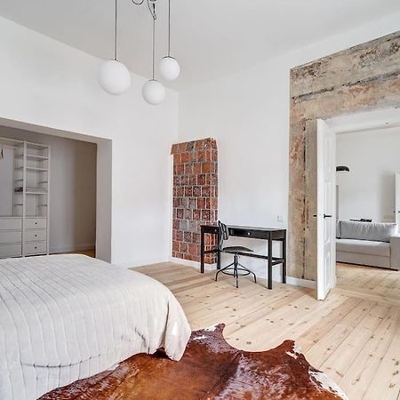 Spacious 2-Bedroom Flat In Old Town By Urban Rent Вилнюс Екстериор снимка